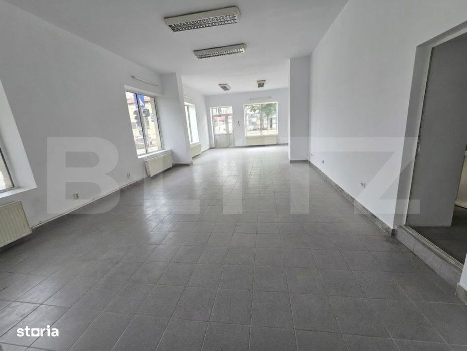 Spatiu comercial stradal, 110 mp, zona Semicentral