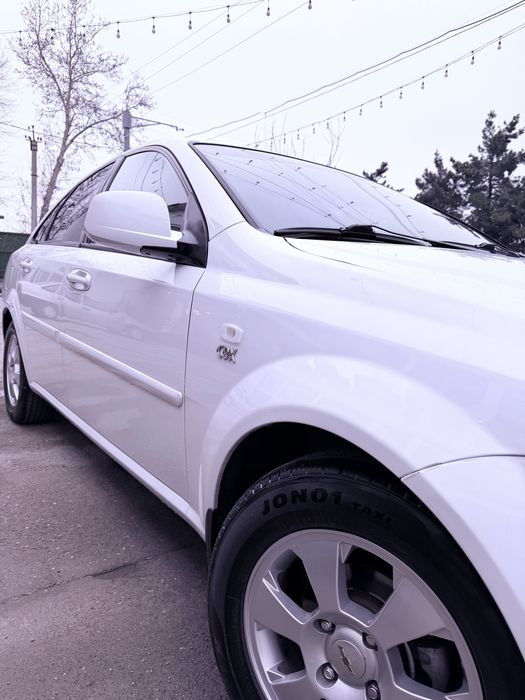 Jentra 3 pozitsiya aftomat luyk