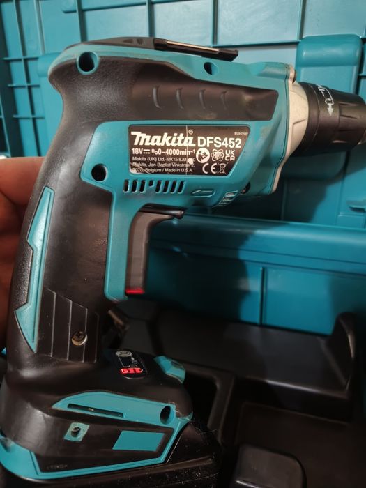 Filetanta pentru rigips Makita DFS 452 ca noua