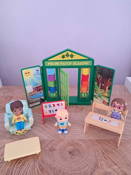 Cocomelon играчки