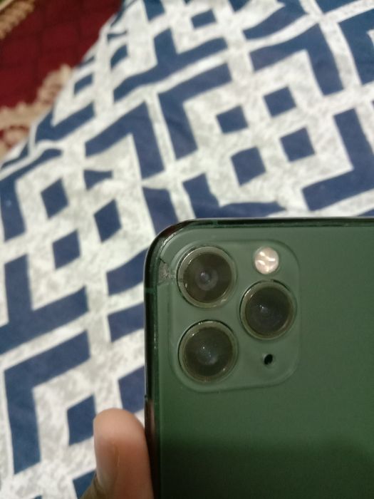 Iphone 11 pro sotiladi 64gb xolati orta