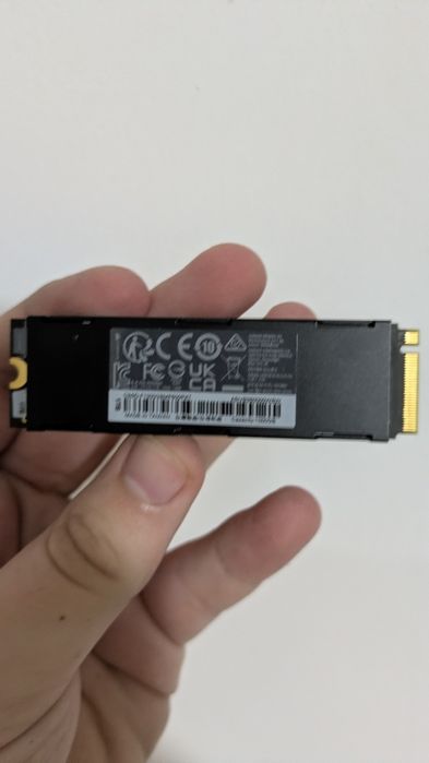 Vand ssd m2 corsair 1tb URGENT!!