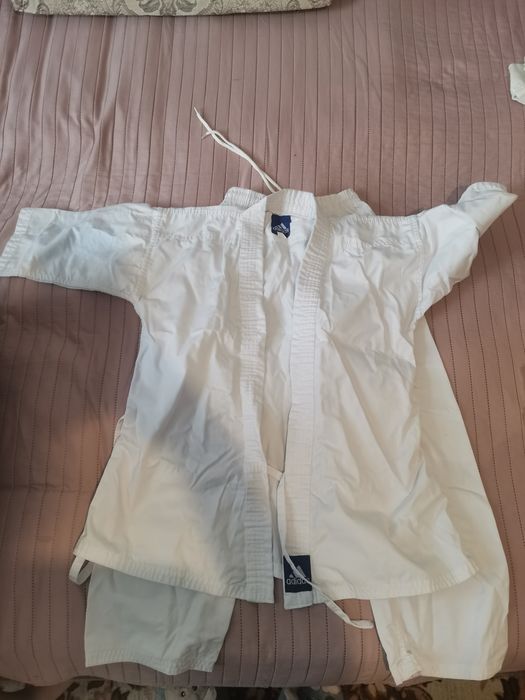 Продам кимоно для карате