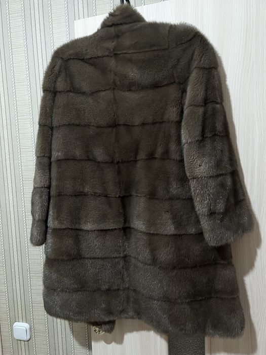 Продам норковую шубу