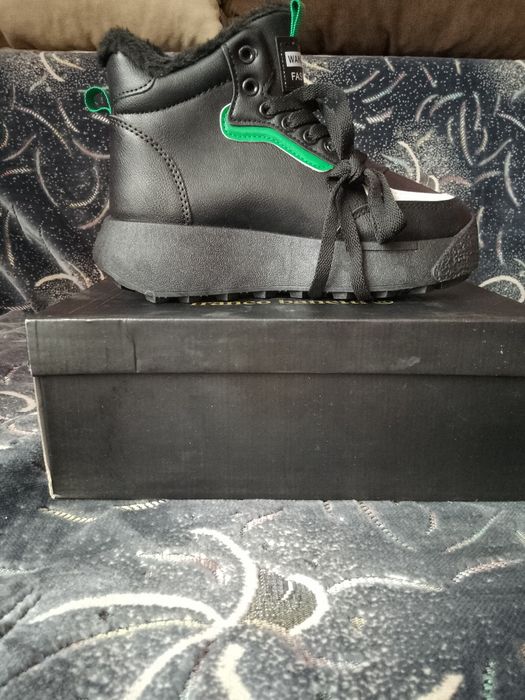 Ghete de fete de iarnă