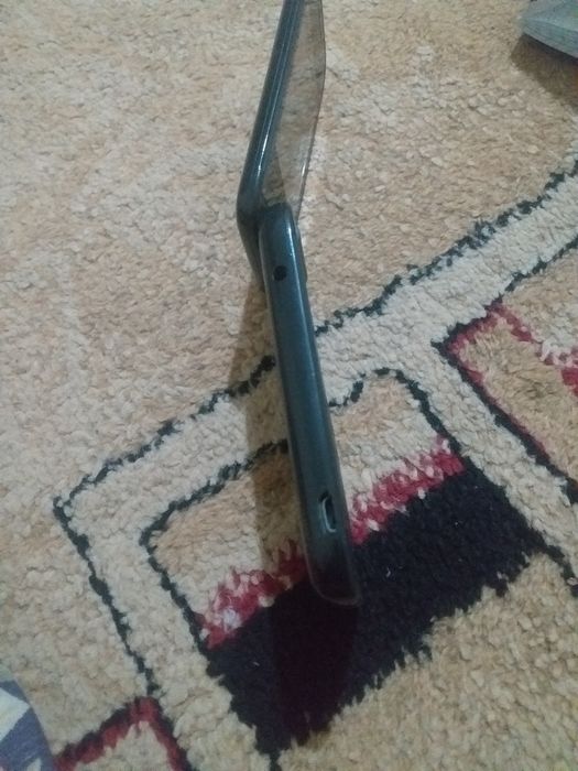 Legushka Nokia sotiladi 200 000 ming