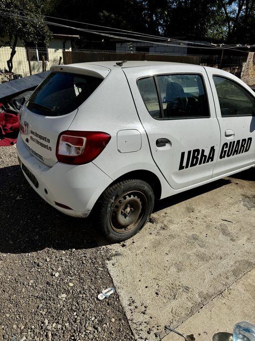 Dezmembrez Dacia sandero 2015 1.5 diesel euro 5