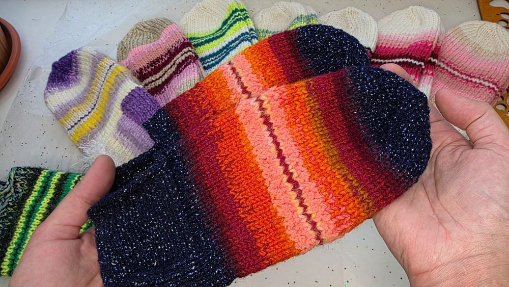 Вязаные следки-тапки