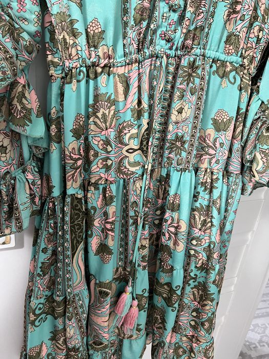 Платье красивое легкое