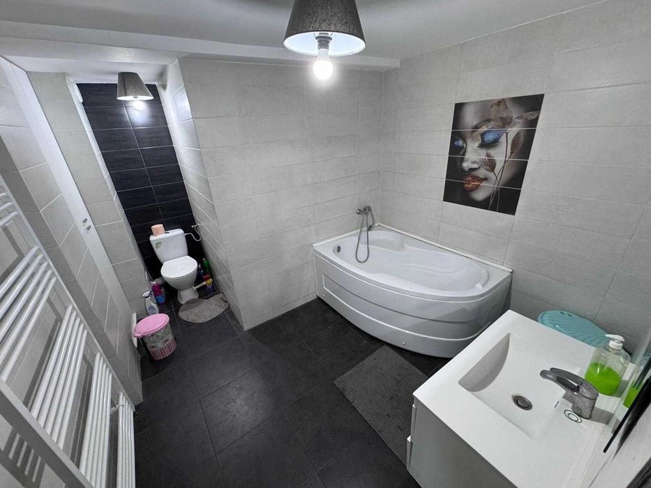 Apartament 2 camere decomandat, zona Micro 3