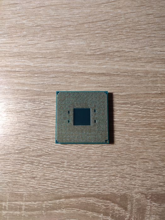 AMD Ryzen 7 1700