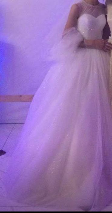Продам свадебно платье