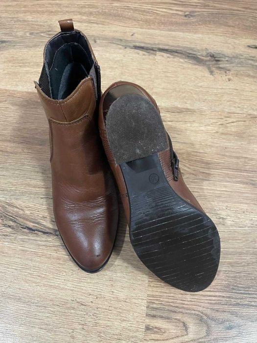 Botine dama, piele, cu toc, culoarea maro - marimea 36