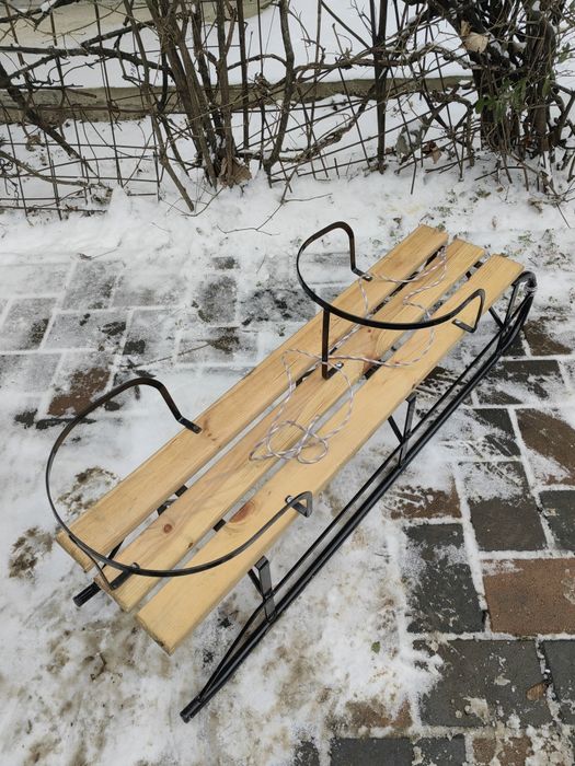 Sanie dubla ca noua-cu doua  spatare demontabile