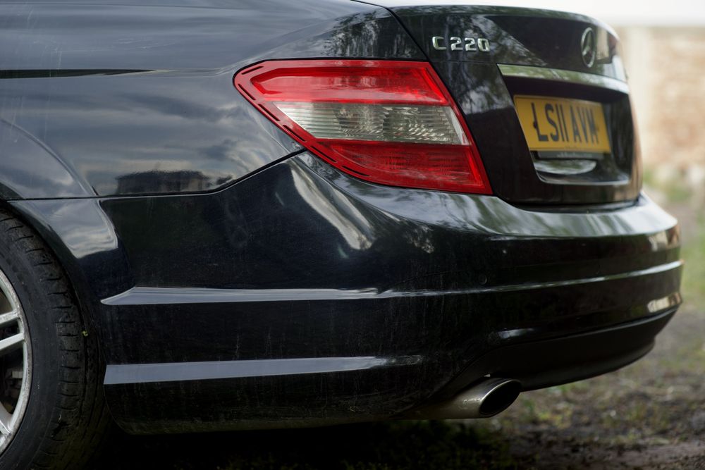 Bara spate Mercedes C W204 AMG negru C197 originala completa senzori parcare sam fata modul abs  panou sigurante  volan scaun bancheta plansa bord