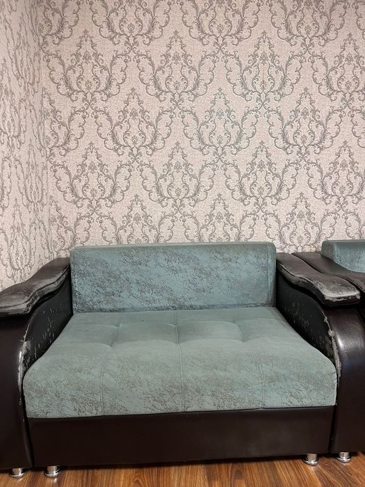 продам мини диван, кресло