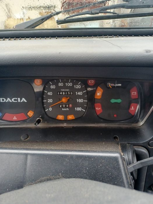 Dacia papuc 4x4 Dacia Pick-Up 4x4 – utilitară rezistentă și practică