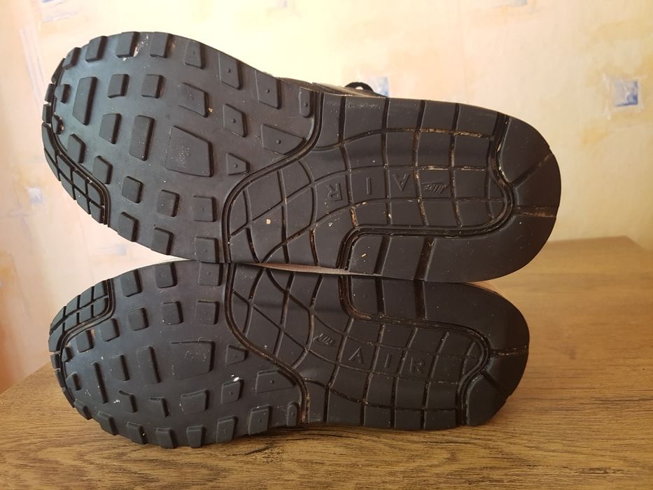 Nike Air Max маратонки 37 номер.