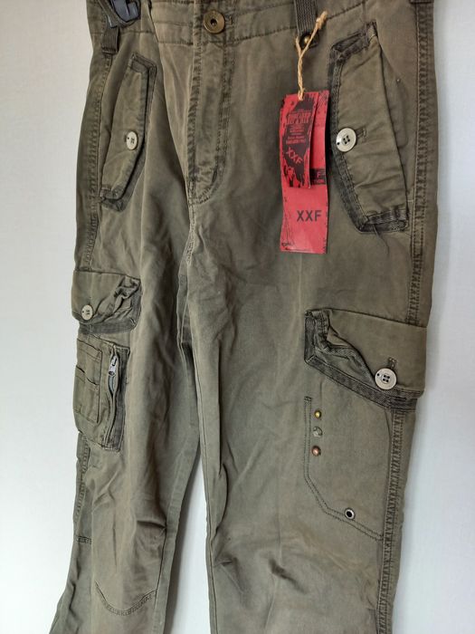 Мъжки панталон/дънки с допълнителни джобове размер 33