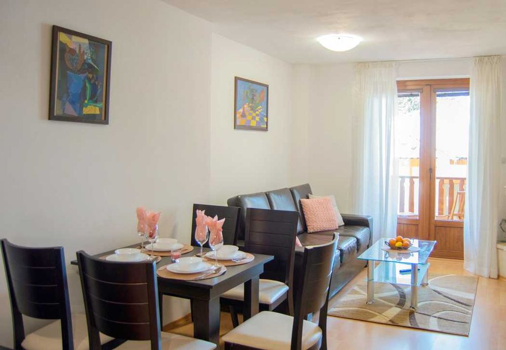 Мезонет с 2 спални MyPlace_Pamporovo, камина, комфорт и уют в Родопите