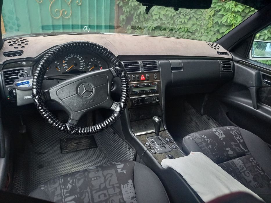 Mercedes e класс