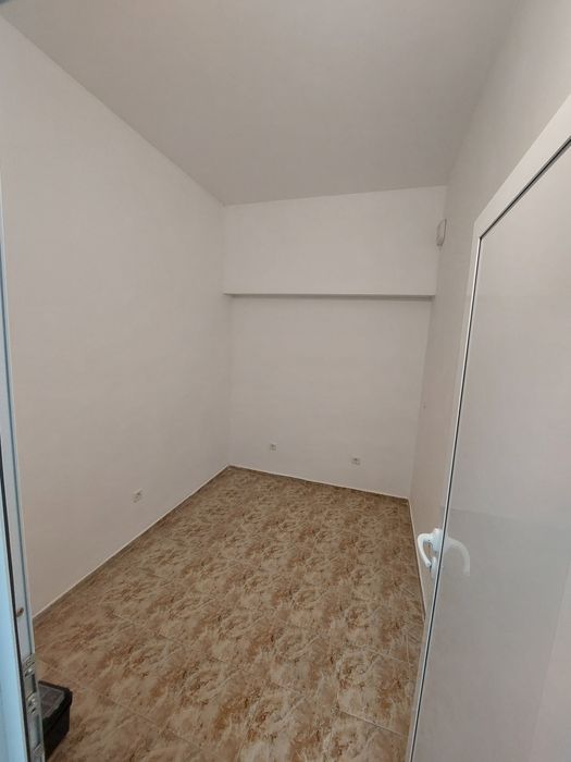 Дава се под наем Магазин в Пловдив, Кършияка - 40 кв.м за 331.5 € - Снимка #4