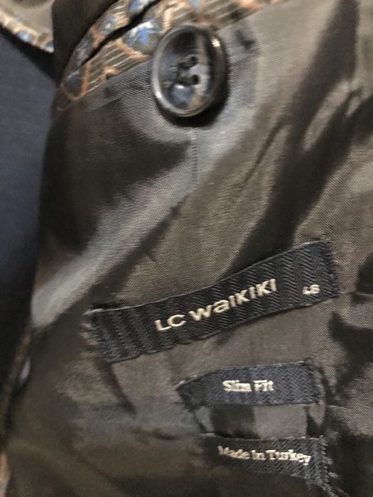 Продам костюмы, пиджаки