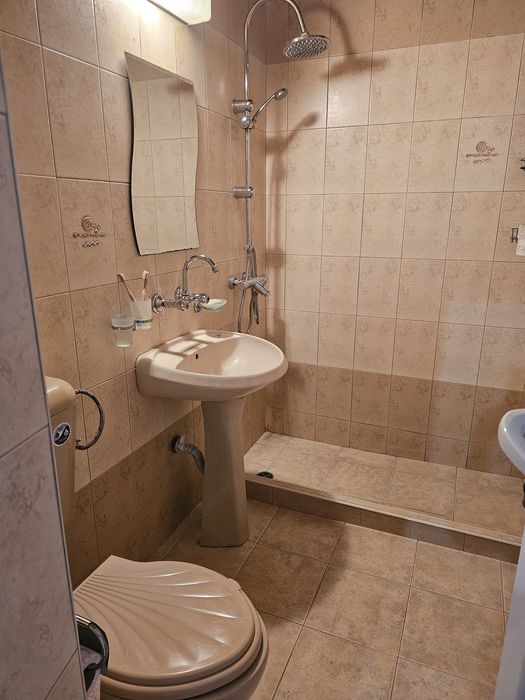 Продава се Четиристаен апартамент в Варна, Окръжна болница - 99 кв.м за 2021 €/кв.м - Снимка #7