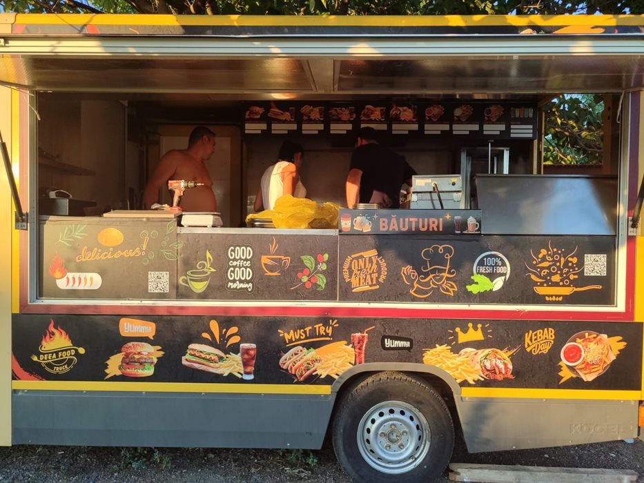 Autorulota food truck mercedes