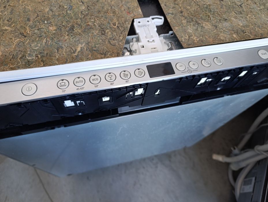 Съдомиялна за пълно вграждане BOSCH Super Silence