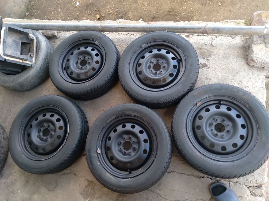 Продам 5 колёс в отличном состоянии
