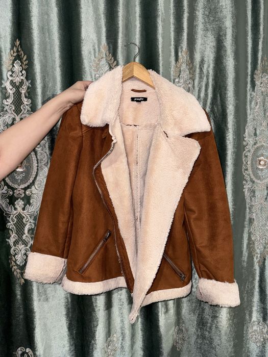 Верхняя одежда в хороших состояниях