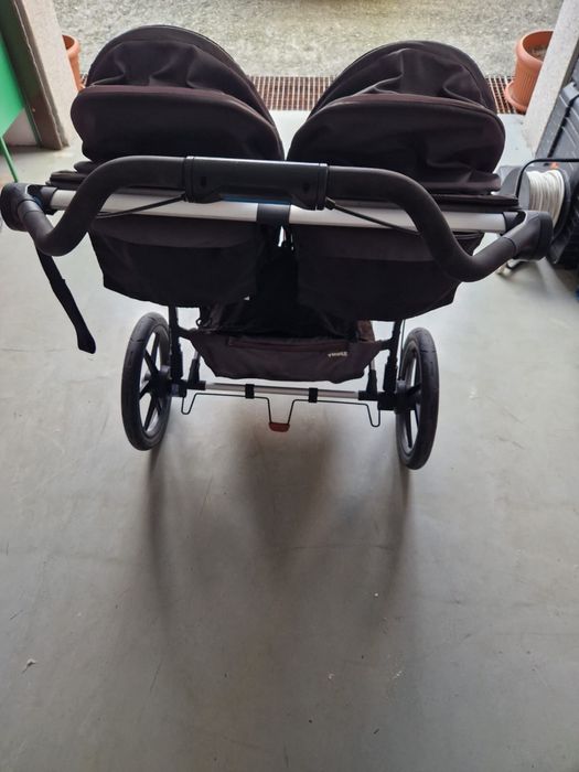 Carucior pentru gemeni Thule