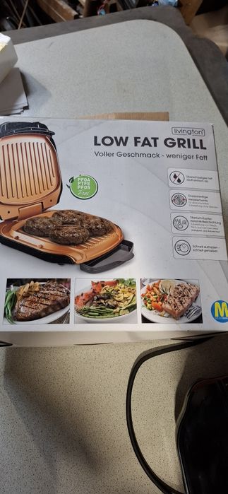 Grill Low Fatt pentru gătit pe ambele părți.