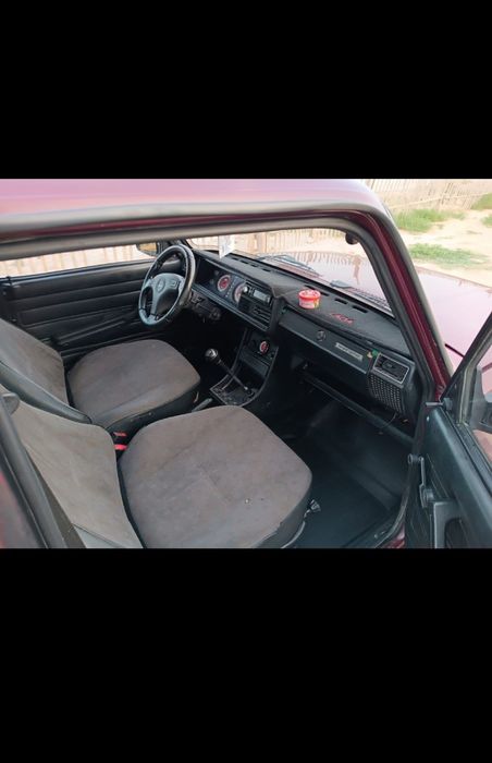 Машина сатылады.