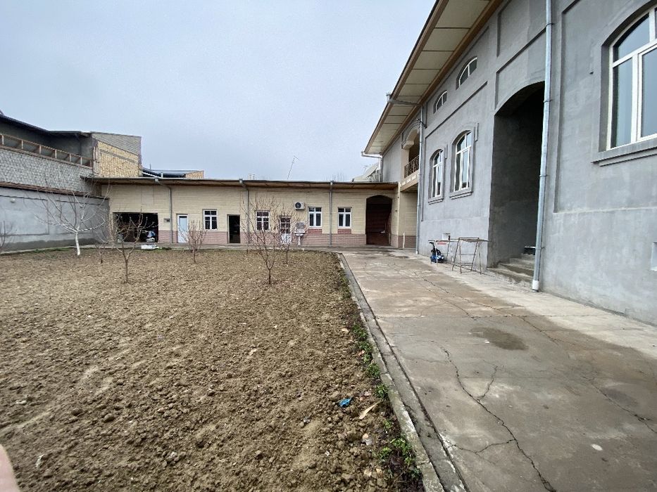 Uchaska 8 sotik 8 xona