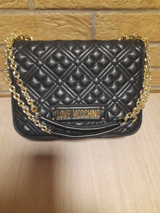 Vând poşetă Moschino