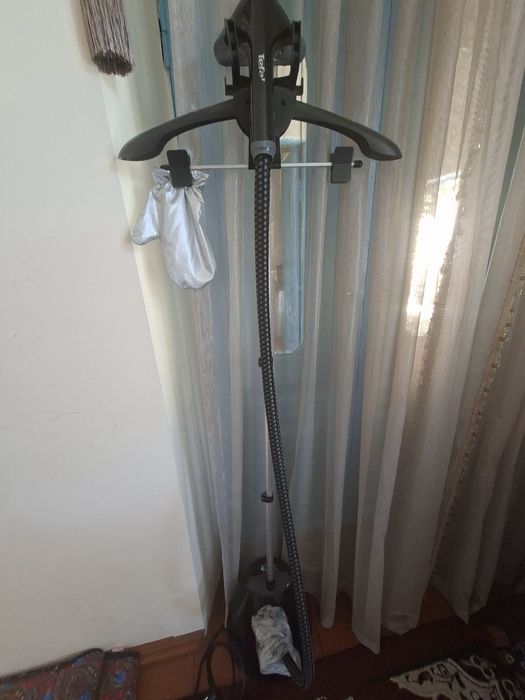 Паравой утюг для одежды