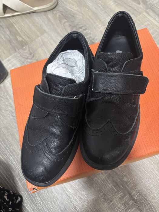 Продам туфли для мальчика