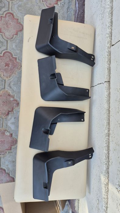 Брызговики rav 4