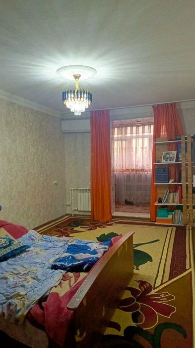 Продается 2 комнатная квартира, в центре города (Согдиана, Париж)