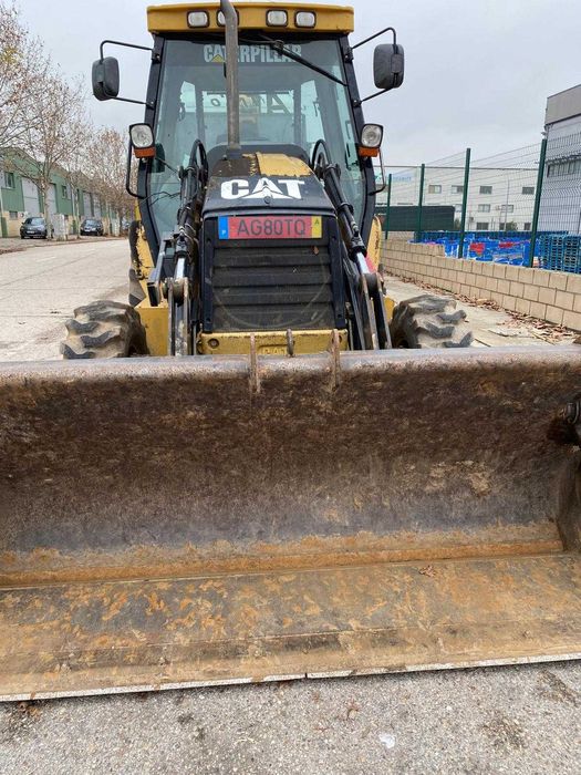 Închiriere de scule și utilaje.