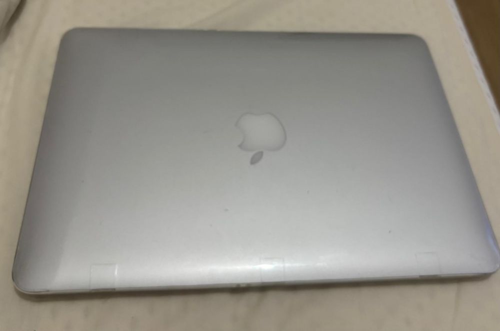 MacBook Pro 13” Early 2015 – i5 2.7GHz, 8GB RAM, SSD 128GB, Retina – Î