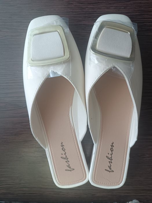 Герань белая продам