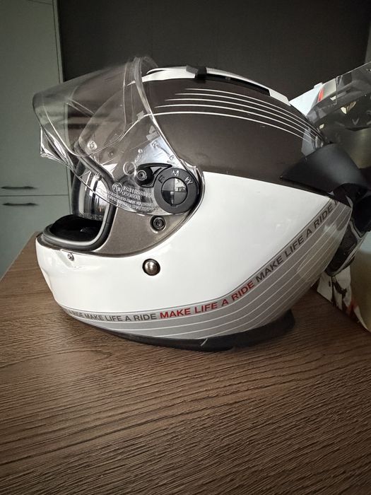 BMW Steet X каска