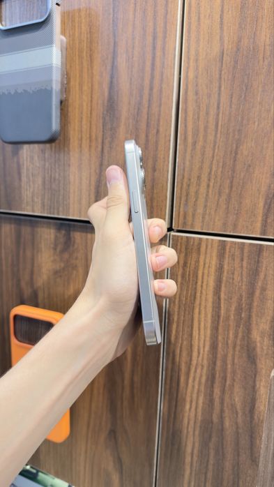 iphone 15 pro max naxtka
