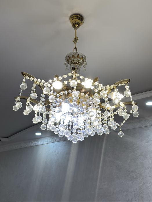 Продается люстра недорого