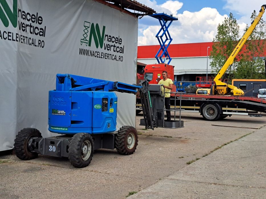 Societate vindem nacela articulata Genie diesel 4x4