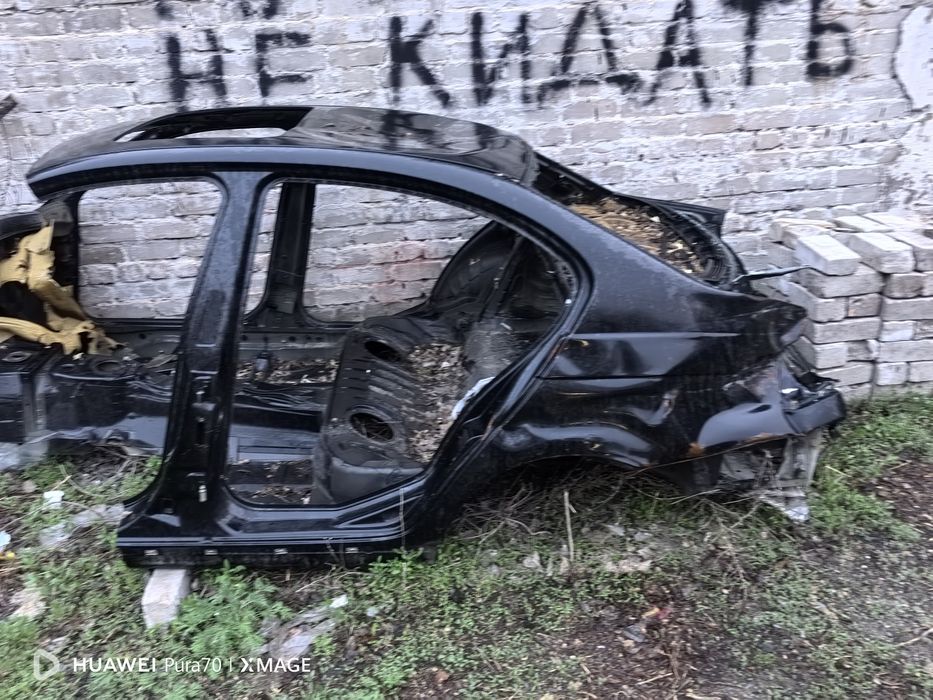 Продам бмв е 46 кузовные детали