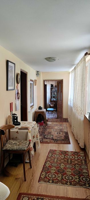 Casa cu suflet și teren generos